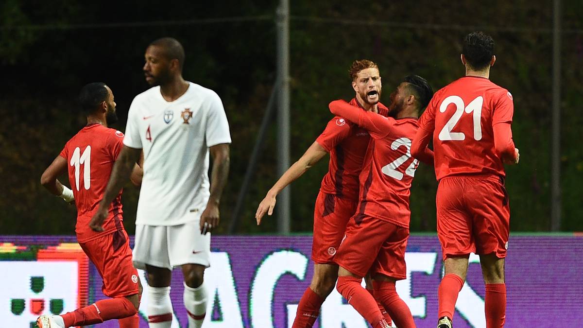 PLATZ 18 - TUNESIEN: Zwei Siege gegen die WM-Teilnehmer Costa Rica und Iran im März, zuletzt zwei Remis gegen Portugal und die Türkei. Vor dem letzten Test gegen Spanien zeigen die Tunesier eine beachtliche Frühform. Gegen England und Belgien wird wohl trotzdem kein Kraut gewachsen sein
