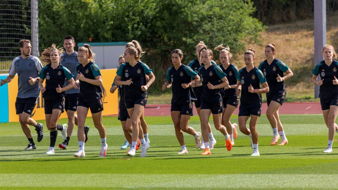 Großer Fan-Auflauf für DFB-Frauen