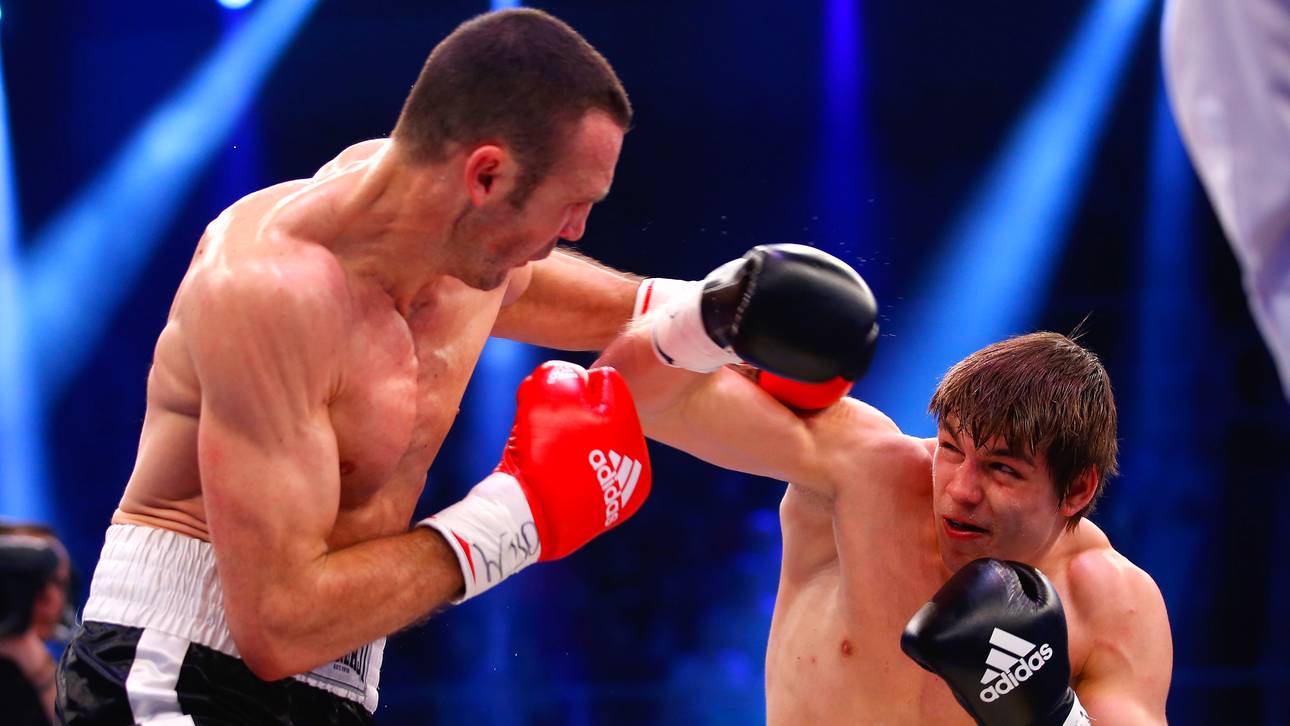 Feigenbutz knockt ungarischen Hünen aus