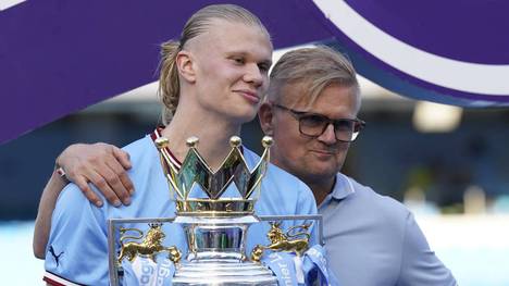 Alf-Inge Haaland war selbst Fußballprofi, sein Sohn Erling stellt ihn allerdings schon in jungen Jahren in den Schatten. Nun verrät der Papa, was er für das Erfolgsgeheimnis des ManCity-Stürmers hält.