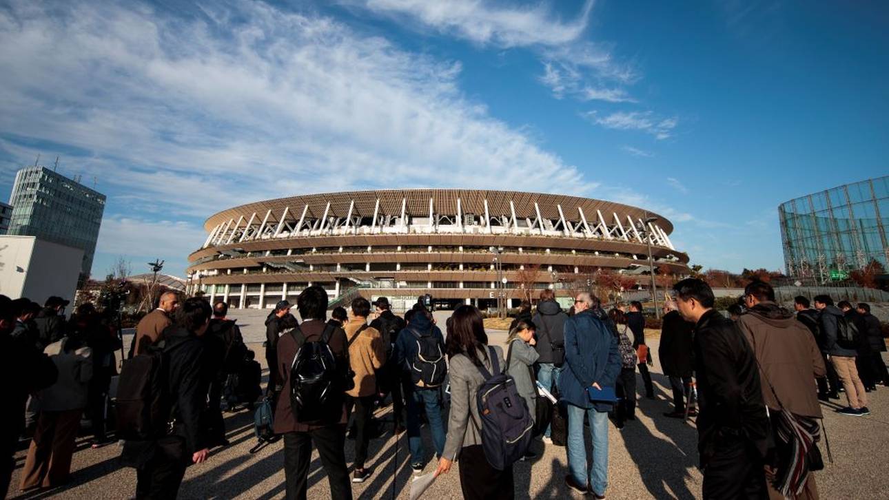 Staatschef eröffnet Olympiastadion