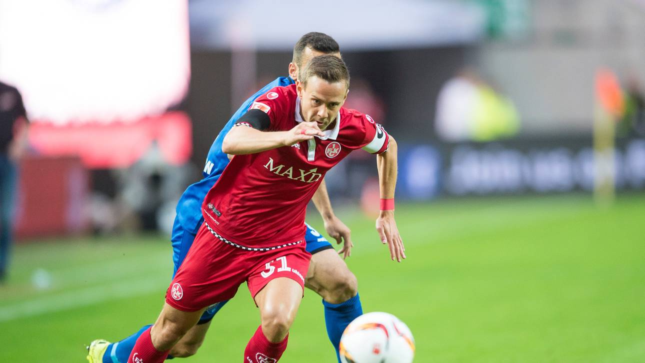 Löwe geht auf FCK-Fans zu