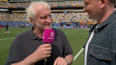 Vor dem Gruppenspiel gegen Ecuador spricht DFB-Sportdirektor Rudi Völler auch über das Sechzehntelfinale. Dort könnte es für Deutschland zu einer kuriosen Situation kommen.