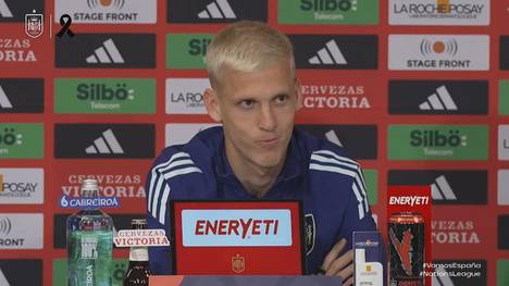 In der Pressekonferenz der spanischen Nationalmannschaft vor dem Nations-League-Spiel gegen Dänemark spricht Dani Olmo über seinen Wechsel zum FC Barcelona.