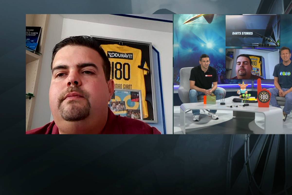 Basti Schwele und Robert Marijanovic präsentieren die Darts Stories der WM 2021.
