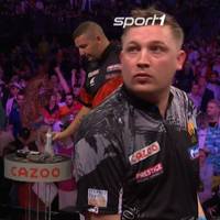 Schreckmoment! Dieser Bouncer geht fast ins Auge