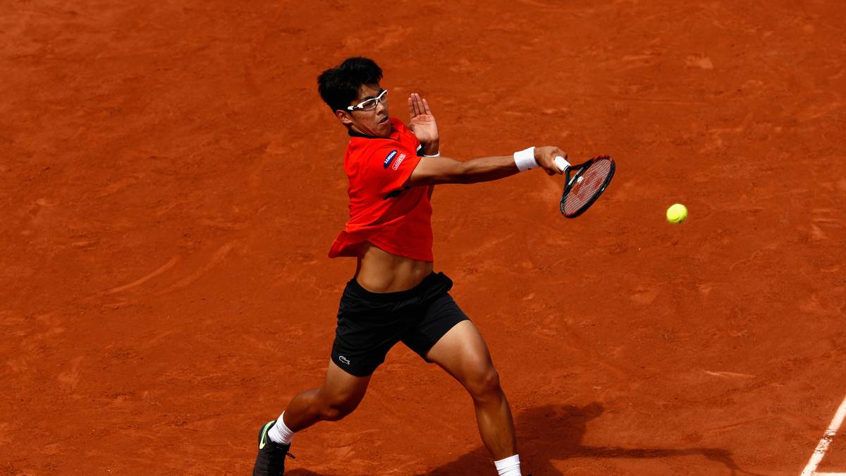 Sein bislang bestes Grand-Slam-Ergebnis feierte er bei den French Open 2017, als er bis in die dritte Runde vorstieß