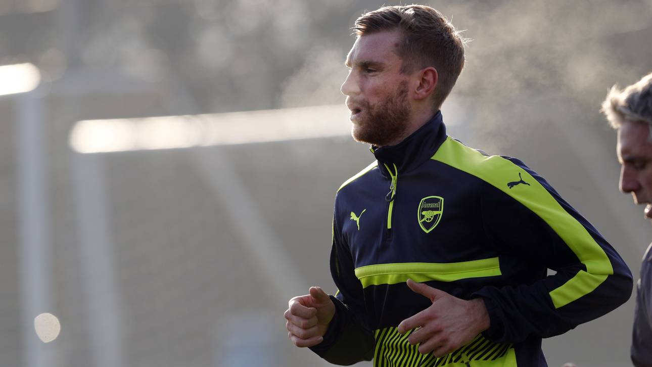 Mertesacker darf gegen Bayern ran