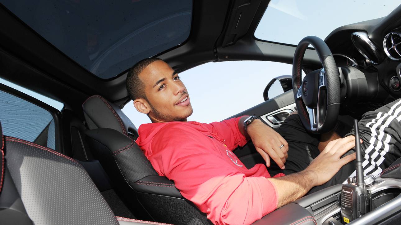 Aogo rechtfertigt seinen Chauffeur