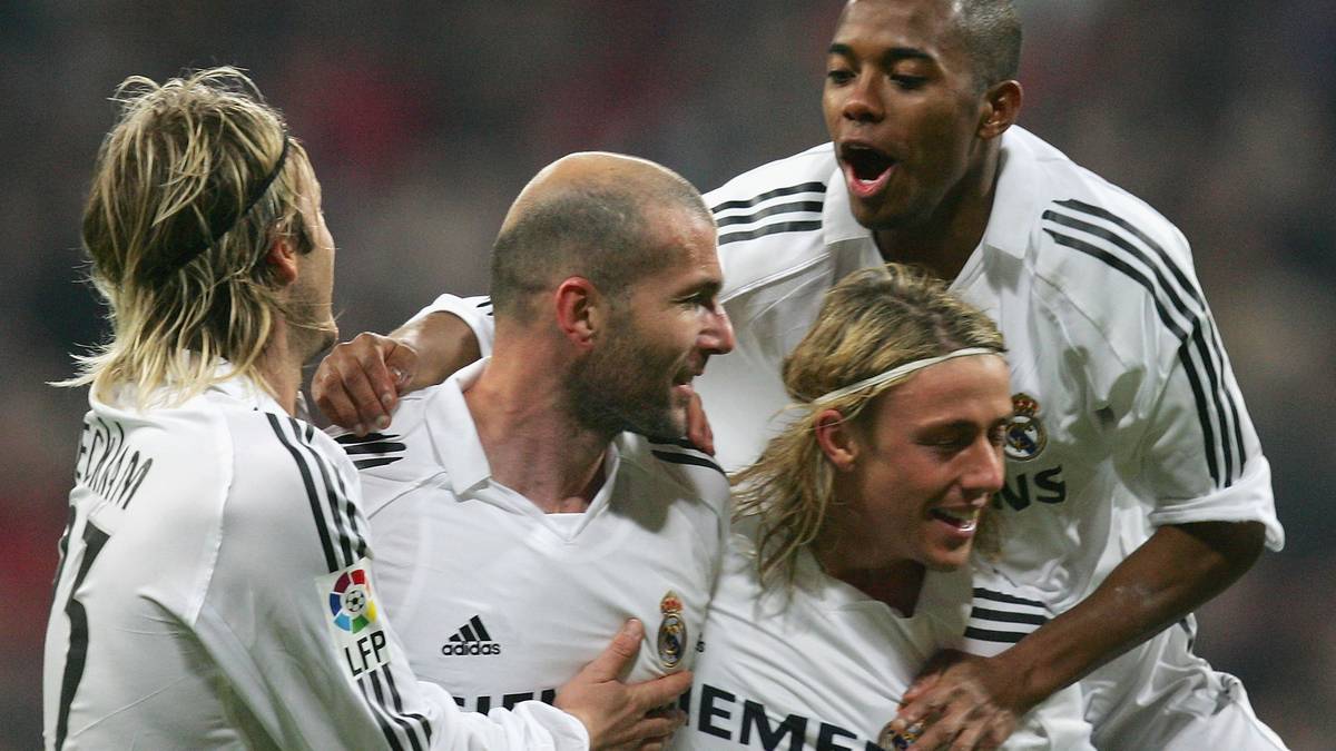 Guti (u.r.) spielte bei Real Madrid unter anderem an der Seite von Beckham, Zidane und Robinho (v.l.)