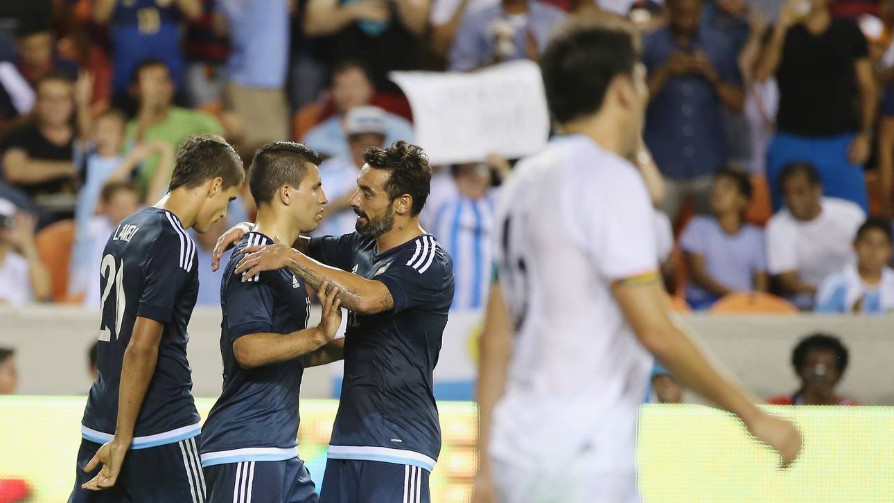 Argentinien schießt Bolivien ab