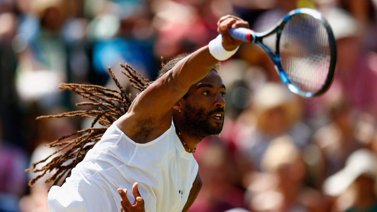 Brown ringt Querrey nieder