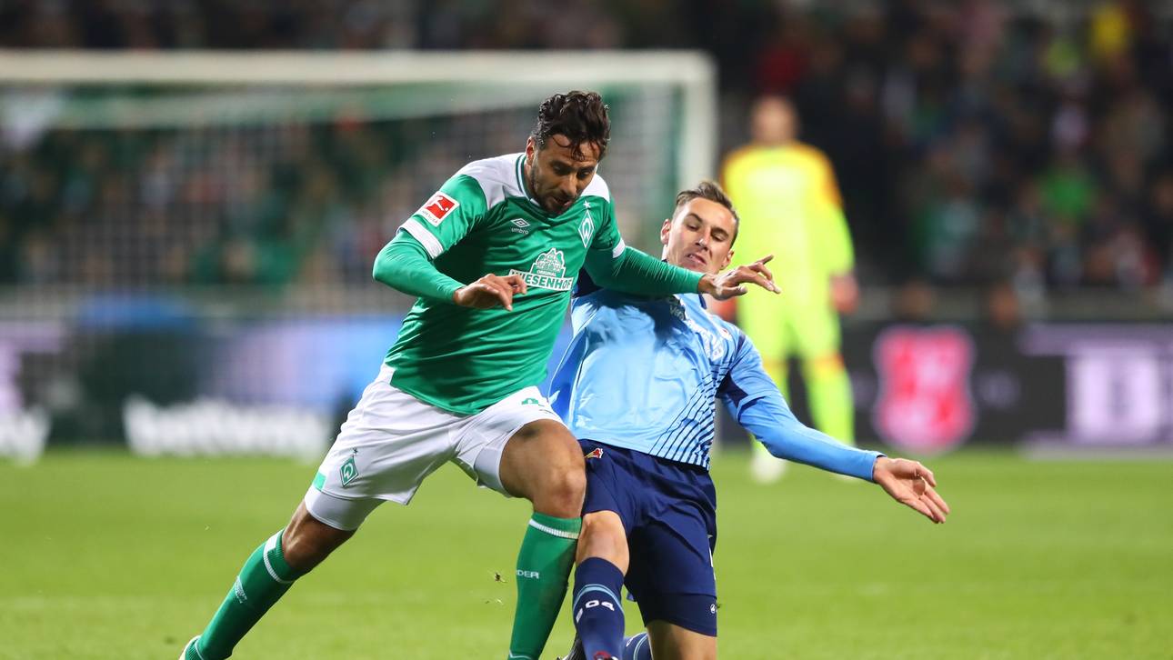 Tor mit 40: Pizarro trifft historisch