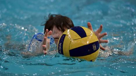 Schwimm-WM: Wasserballer verlieren gegen Serbien - Jetzt um Platz sieben, Die deutschen Wasserballer spielen bei der WM um Platz sieben
