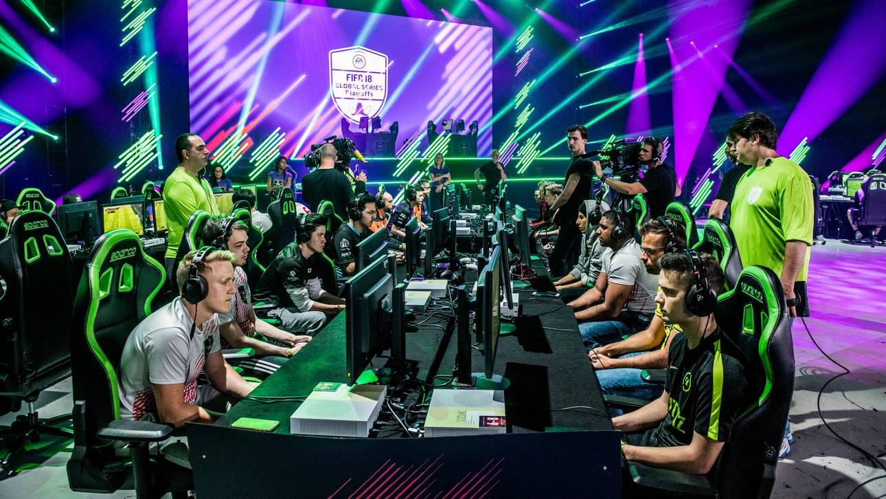 Wer holt den PS4-Titel bei FIFA 18?