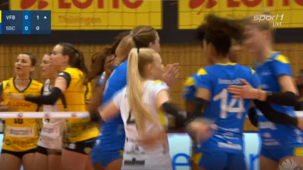 Stuttgart und Schwerin im Halbfinale