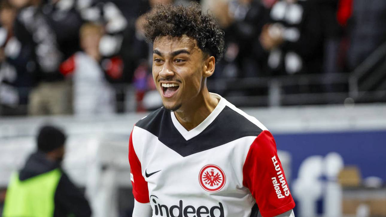Nathaniel Brown jubelt über seinen ersten Bundesligatreffer