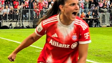 Der FC Bayern und Bayer Leverkusen in der Frauen-Bundesliga fand vor einer Rekord-Kulisse statt. Mit einer Weltneuheit waren aber auch die Zuschauer zu Hause ganz nah dran.