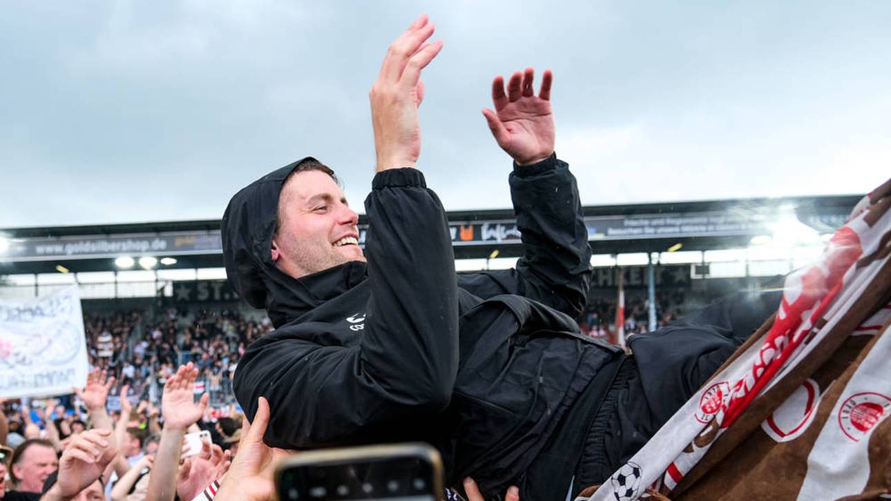 Muss St. Pauli um Coach bangen?