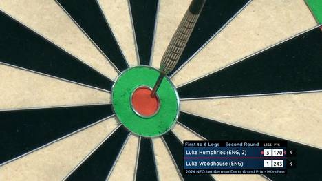 Luke Humphries gewinnt in der zweiten Rundes des NEO.bet German Darts Grand Prix München 2024 gegen Luke Woodhouse mit 6:3 und zeigt dabei, in welcher bestechenden Form sich der Weltmeister befindet.