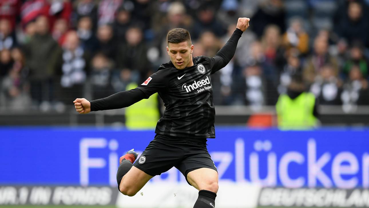 Real streckt Fühler nach Jovic aus