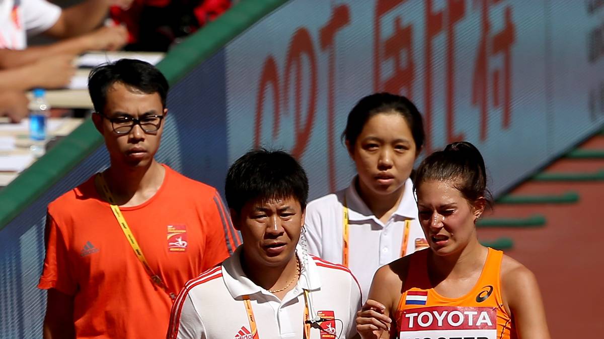 Nach der ersten medizinischen Versorgung geht es Koster wieder besser