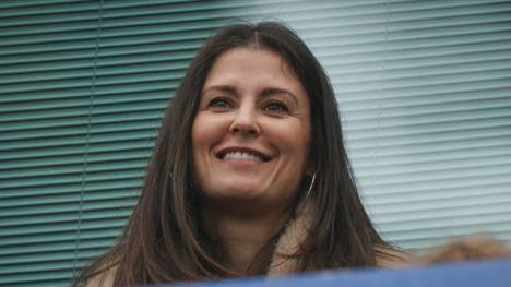 Großes Lob von Karl-Heinz Rummenigge in Richtung des FC Chelsea! Angesprochen auf die Direktorin der Blues, geriet der Bayern-Boss beinahe ins Schwärmen.