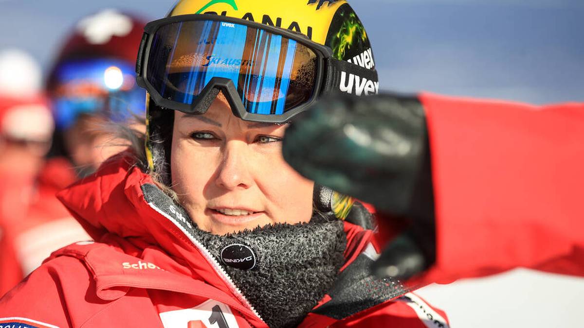 Tamara Tippler wagt sich beim Weltcup-Finale wieder auf die Piste