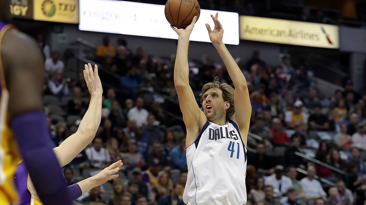 Ikone, Sympathieträger und Weltklassespieler: Nowitzki ist in über 20 Jahren nahezu allen Superlativen entwachsen. Spielerische Klasse, Titel und Rekorde sind nur ein Teil seines Vermächtnisses