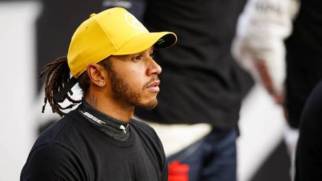 Endlich herrscht Klarheit: Lewis Hamilton und Mercedes einigen sich auf einen neuen Vertrag - mit einer speziellen Klausel. Hat der 36-Jährige zu viel Macht?