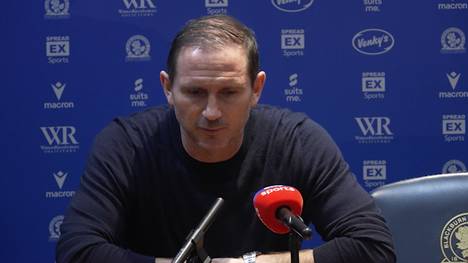 Chelsea-Legende Frank Lampard steigt als Trainer mit dem englischen Zweitligisten Coventry City in die Premier League auf. Es gibt jedoch einen noch größeren Moment in seiner Karriere, an den man sich vor allem in München nur ungern erinnert.