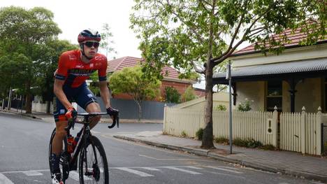 German rider Phil Bauhaus from the Bahrain-Merida team rides through the back streets of suburban Unlley prior to the start of stage four of the Tour Down Under cycling race in Adelaide on January 18, 2019. (Photo by Brenton EDWARDS / AFP) / -- IMAGE RESTRICTED TO EDITORIAL USE - STRICTLY NO COMMERCIAL USE --        (Photo credit should read BRENTON EDWARDS/AFP/Getty Images)