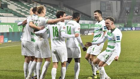 Greuther Fürth feiert einen Sieg gegen Holstein Kiel