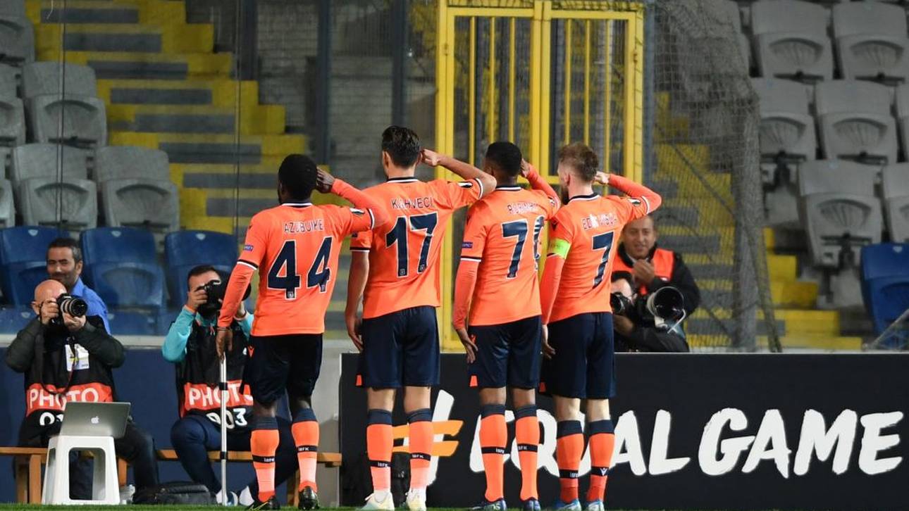 Erdogan-Klub feiert mit Militär-Jubel