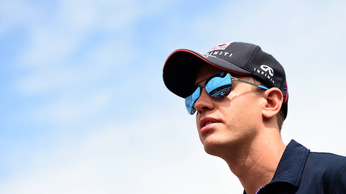 "Hatte ich da schon beschlossen, zu gehen? Zu diesem Zeitpunkt ehrlich gesagt noch nicht, nicht wirklich. Es war noch nichts entschieden, aber es ging mir schon durch den Kopf", erinnert sich Vettel an seinen damals bevorstehenden Wechsel zu Ferrari