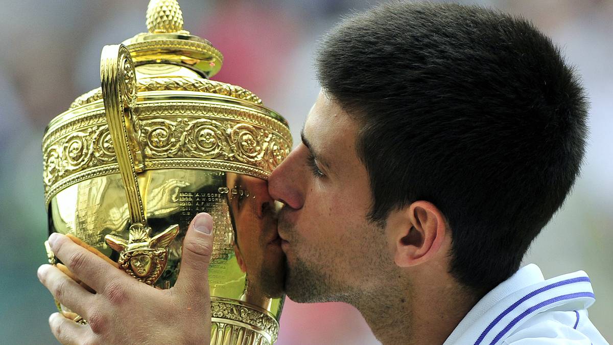 Im Wimbledon-Finale 2011 gewinnt Djokovic gegen Rafael Nadal