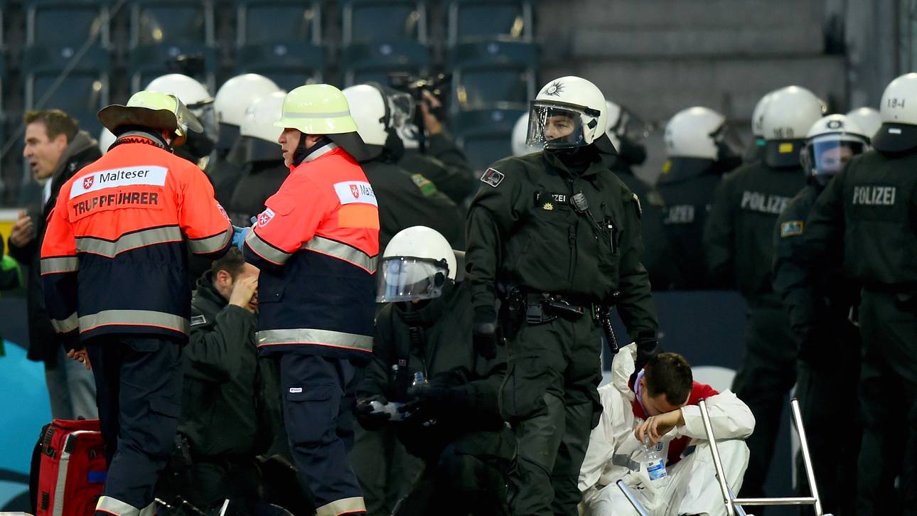 Ermittlungen nach Derby-Krawallen