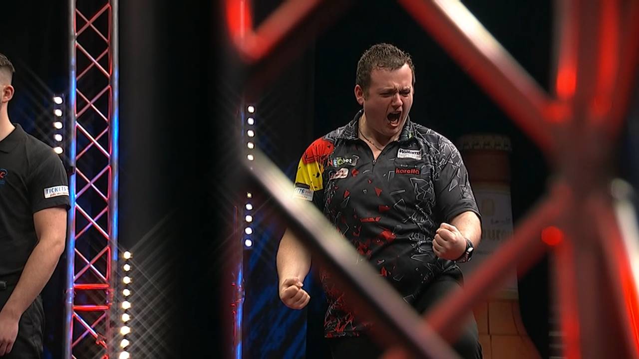 Darts European Tour in Kiel: Zwei Deutsche schaffen den Zweitrunden-Einzug