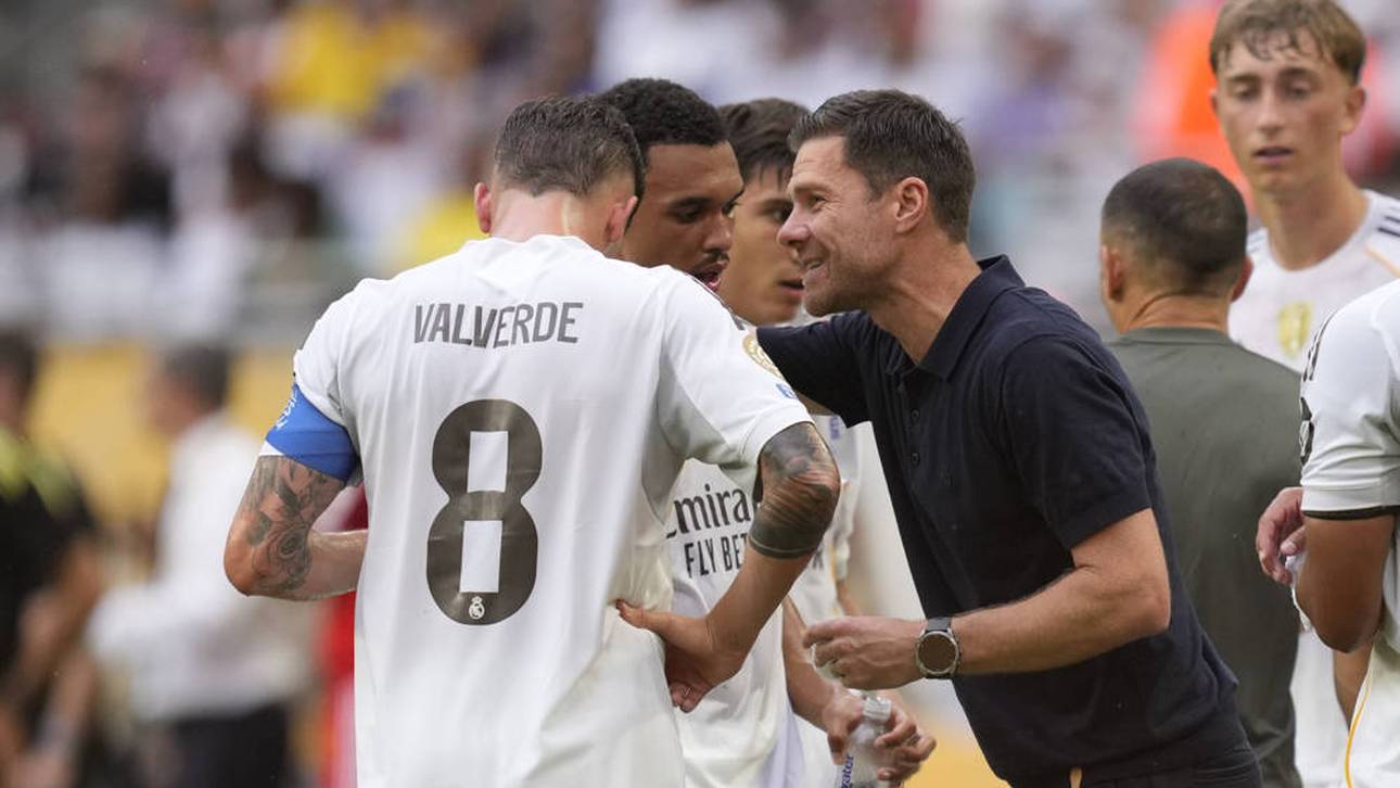 Federico Valverde (l.) reist nicht zur Nationalmannschaft