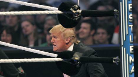 WWE Presents Wrestlemania 23 Donald Trump war in der Vergangenheit bereits öfters Gast bei WWE-Events