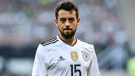 Amin Younes gehörte zu den talentiertesten deutschen Nachwuchstalenten seines Jahrgangs und galt als großer Hoffnungsträger für die Nationalmannschaft. Jedoch hielten ihn disziplinarische Probleme sowie seine Verletzungsanfälligkeit immer wieder zurück, sein komplettes Potenzial auszuschöpfen. Was macht eigentlich Amin Younes?  