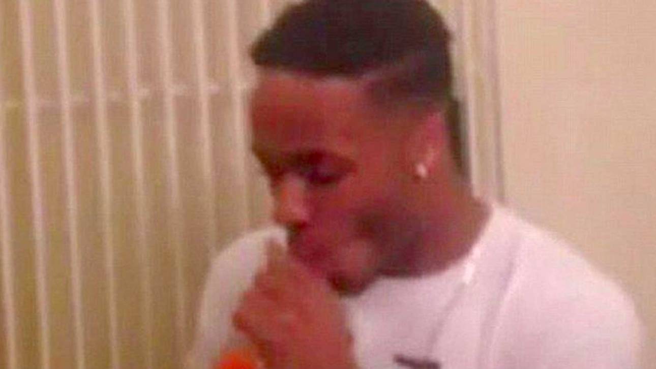 Wirbel um rauchenden Sterling