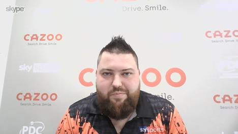 Michael Smith spricht nach seinem Hattrick in der Premier League of Darts über die Playoffs und das am heutigen Abend sein B-Game ausreichend war.