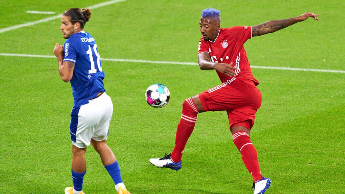 2020/21 - Bayern München - FC Schalke 04: Was für ein Start! Die Bayern verpassten den Knappen am ersten Spieltag mehr als nur einen Tritt in den Hintern. Zwar hatte sich Jérome Boateng die Haare blau gefärbt, doch der Rekordmeister zeigte sich wenig solidarisch mit den Schalkern