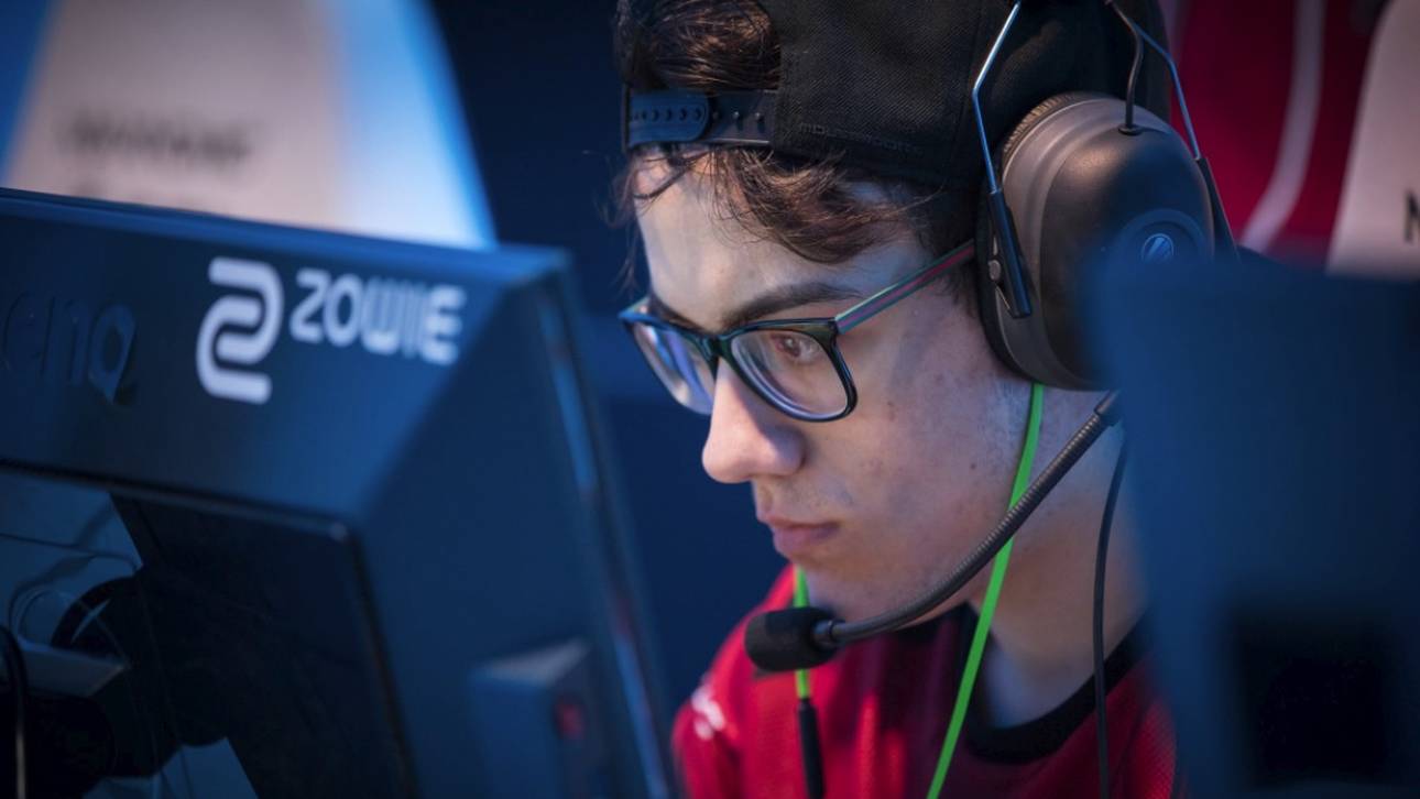 EPL: mouz spielt sich auf die Finals