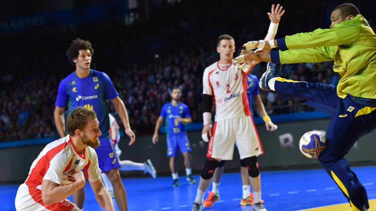 Doch alles Daumendrücken bringt am Ende nichts: Brasilien ist dank seines Torhüters Maik Santos einfach zu stark und gewinnt mit 28:24