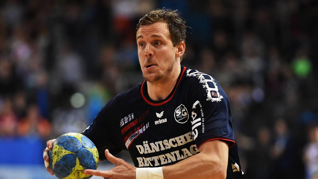 Flensburg bleibt an Spitzenduo dran