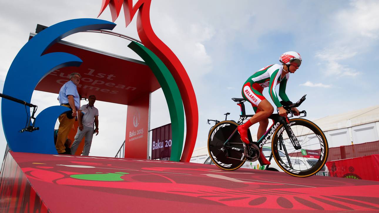 Amialiusik gewinnt im Endspurt