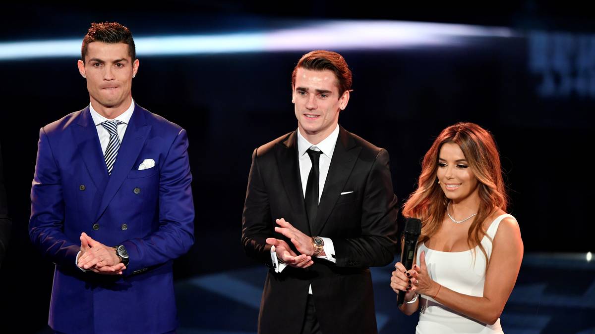 Mit Gerard Pique, Andres Iniesta, Luis Suarez und Lionel Messi fehlen die vier restlichen Weltelf-Spieler. Die Barca-Stars haben die Reise gen Zürich erst am Montag gecancelt und dafür viel Kritik geerntet