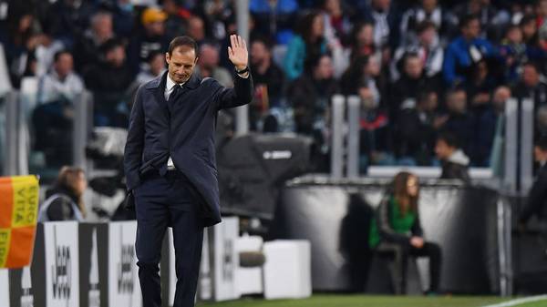 TURIN, ITALY - MAY 19: Head coach Massimiliano Allegri of Juventus greets supporters during the Serie A match between Juventus and Atalanta BC on May 19, 2019 in Turin, Italy. (Photo by Tullio M. Puglia/Getty Images)